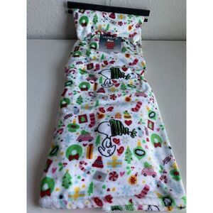 Peanuts Snoopy Throw Blanket 50x70” Christmas Green Bobble Hat Ornaments NEW